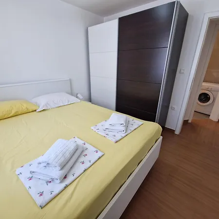 Apartment Modern Kompas *