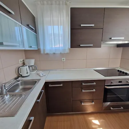 Apartment Modern Kompas *