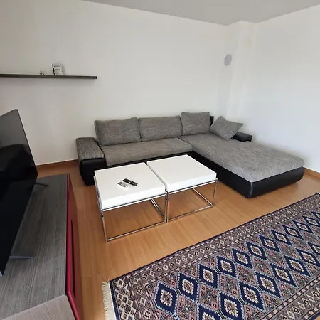 Modern Kompas Baška